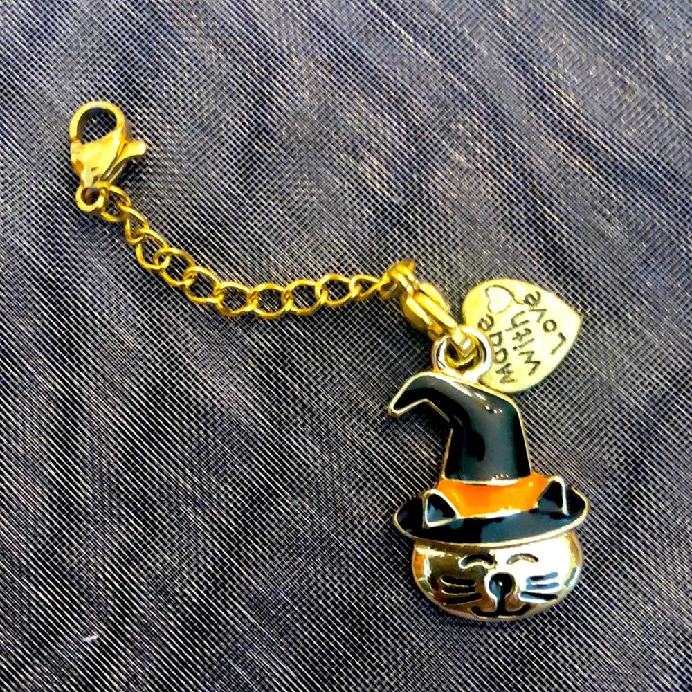 BANGLE DANGLE!